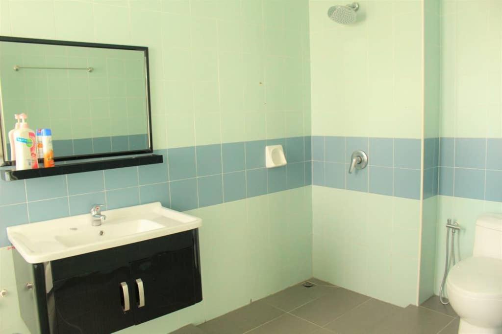 New Seaview Cozy Modern Beach House Tanjung Bungah (Penang) Exterior foto